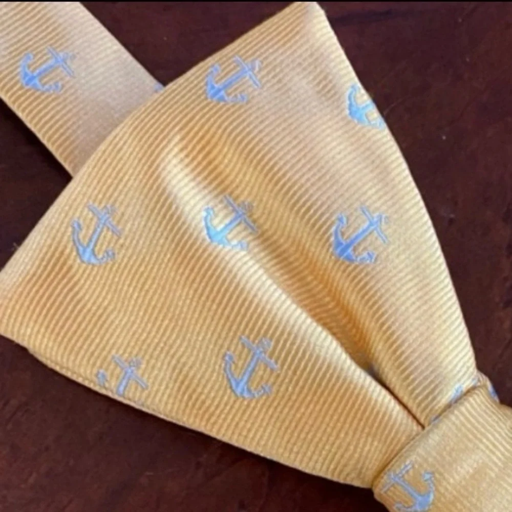 Stafford Nautical Anchor Pre-tied Yellow Bow Tie Neck Tie